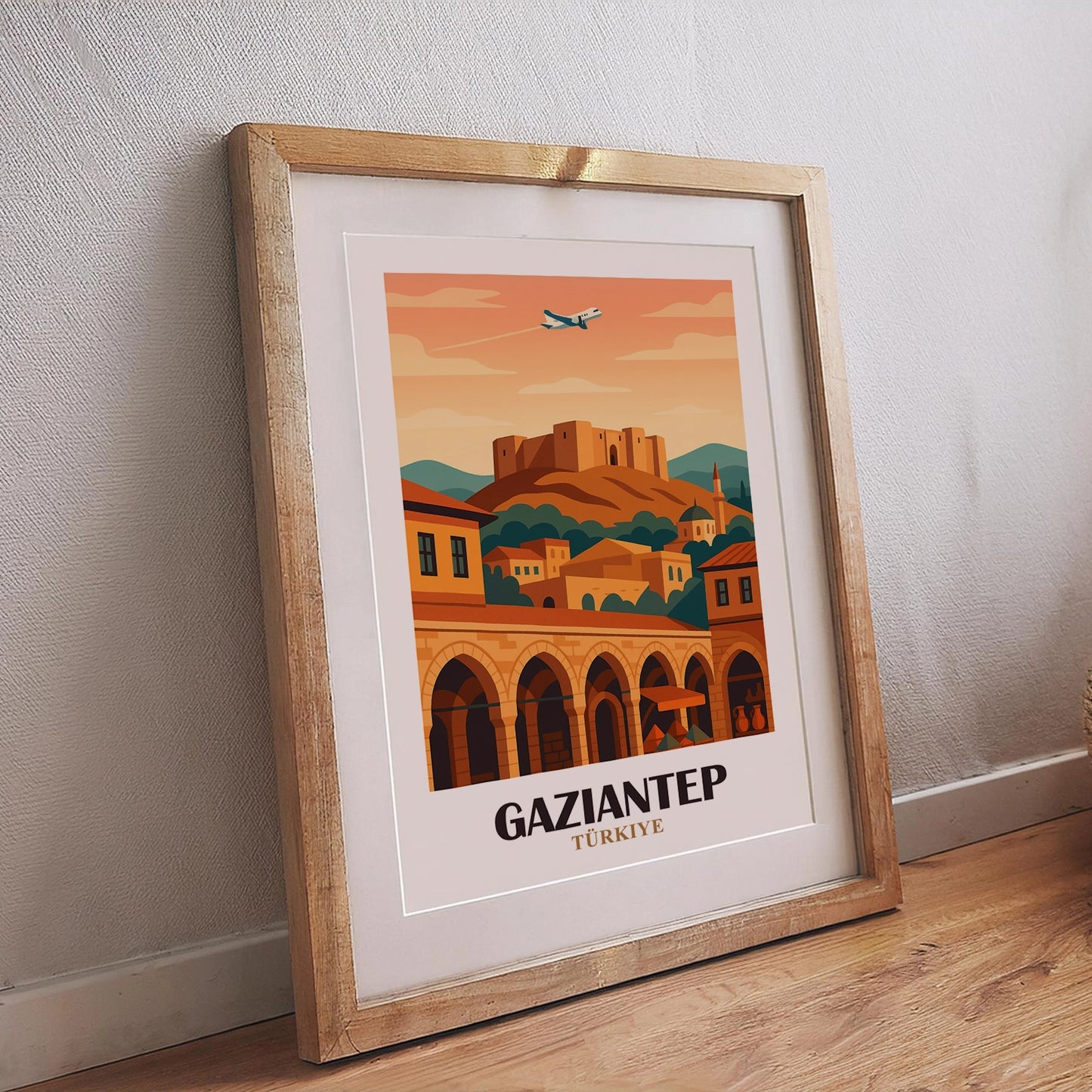 Modernes Gaziantep Wandposter Türkei mit Festung, Arkadengängen, orientalischer Architektur und Flugzeug im Abendhimmel, stilvoller Kunstdruck