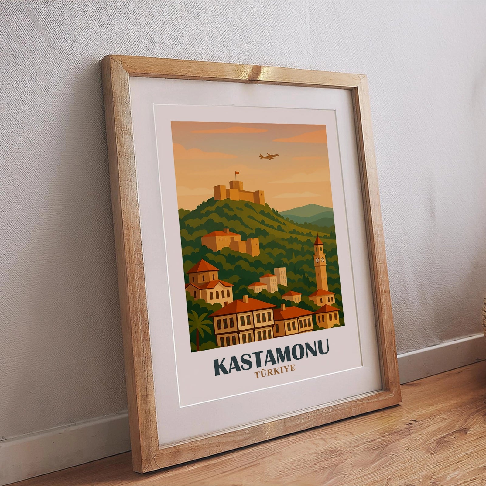Kastamonu Wandposter Türkei mit Festung, Altstadt, markantem Uhrturm und malerischer Hügellandschaft im Abendlicht, stilvoller Kunstdruck